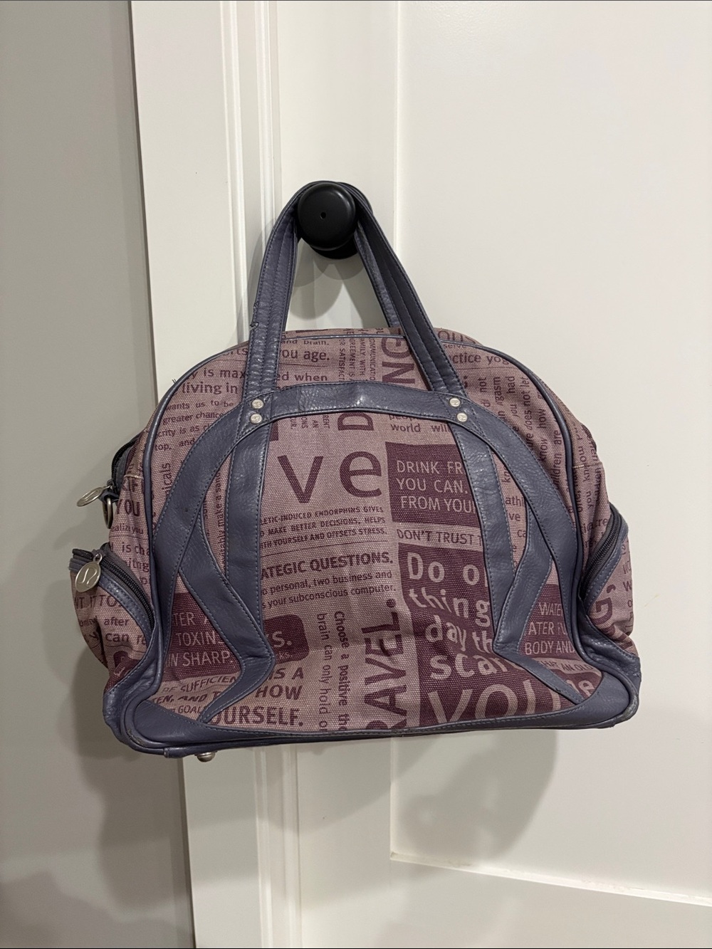 lululemon athletica Y2K vintage printed gym bag - Picture 2 of 6